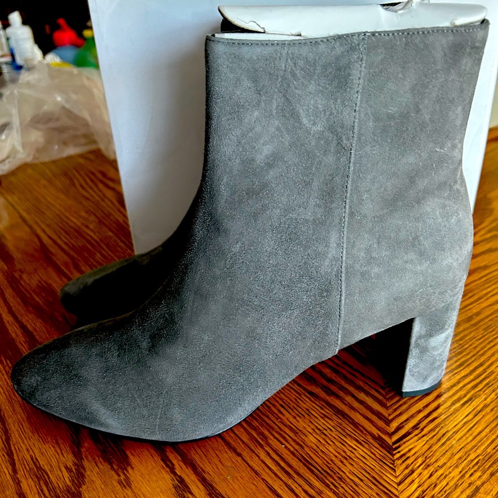 Nine West grey suede ankle boots size 10.5